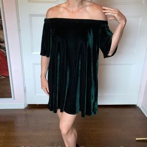 Gianni Bini off the shoulder velvet mini dress